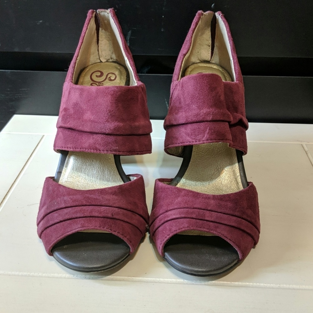 Seychelle suede shoes